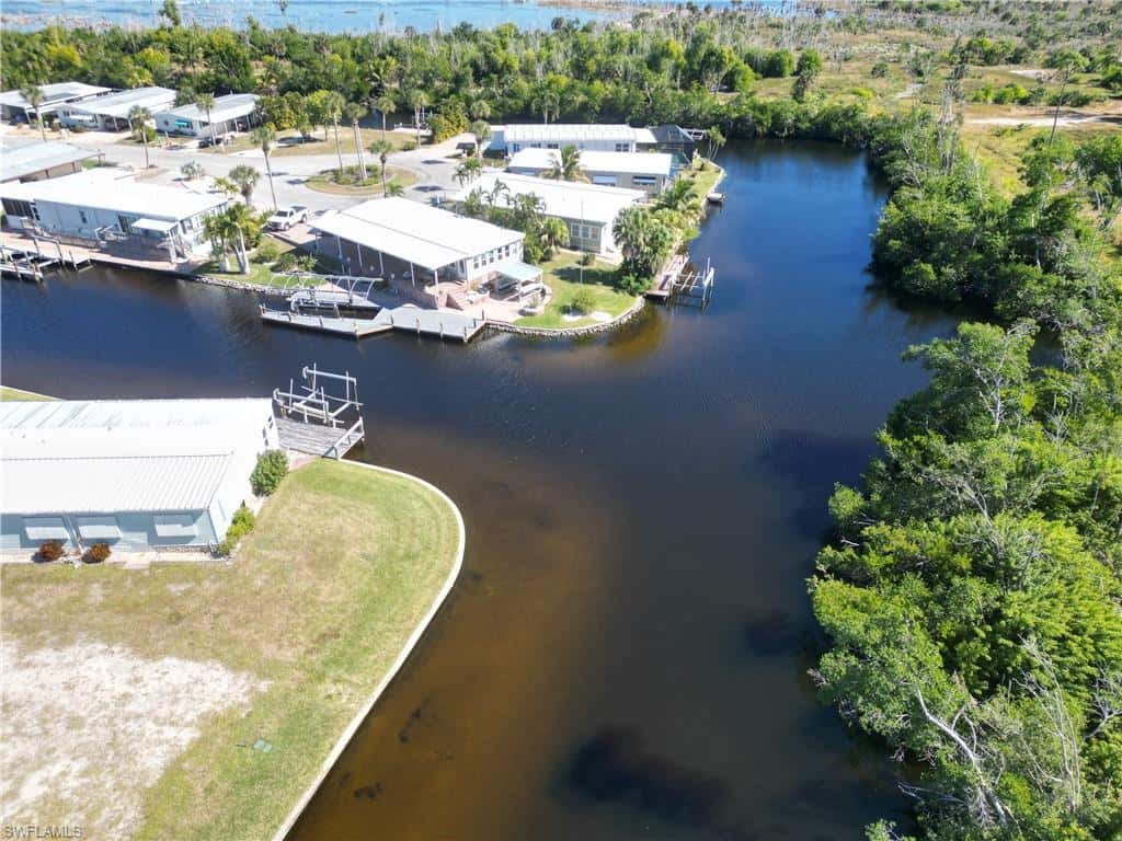 17940 Peppard Dr, Fort Myers Beach, photo 5