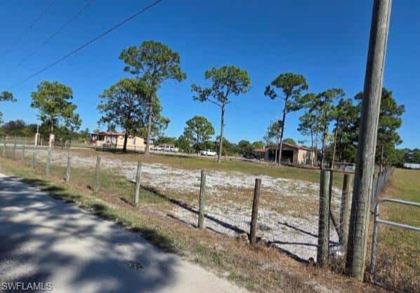 1860 Poinsettia Ave, Lehigh Acres, photo 9