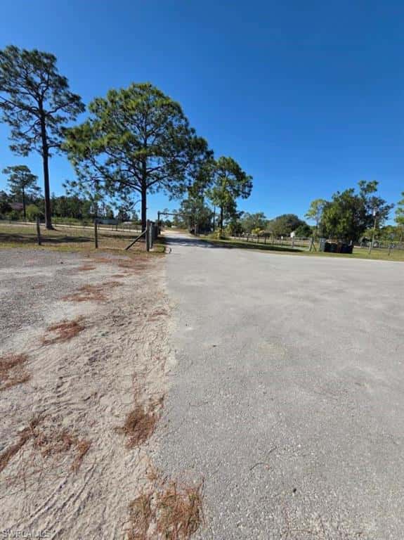 1860 Poinsettia Ave, Lehigh Acres, photo 46