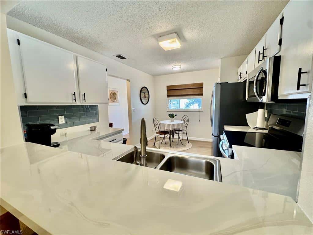 645 Squire Ct #202, Naples, photo 30