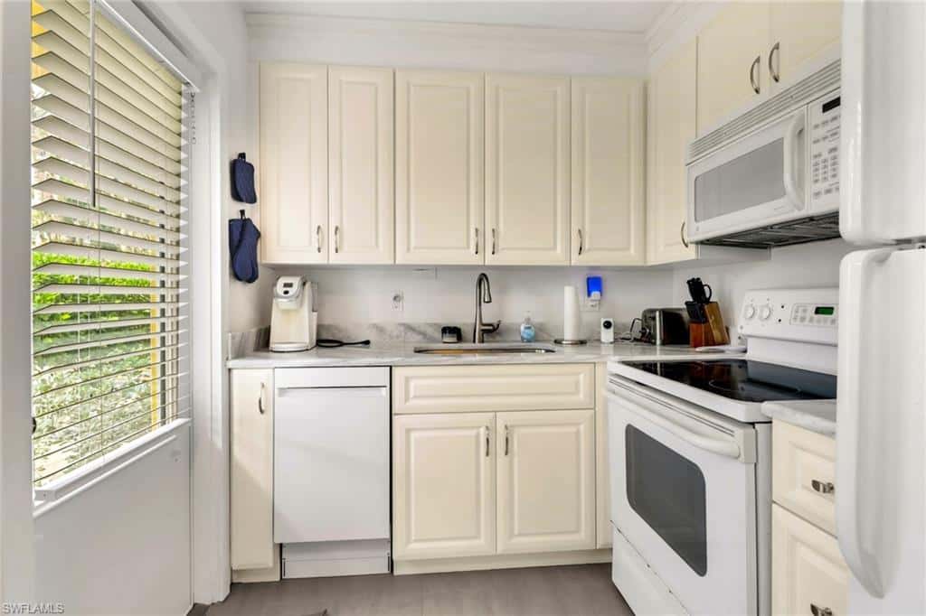 207 8th Ave #207a, Naples, photo 18