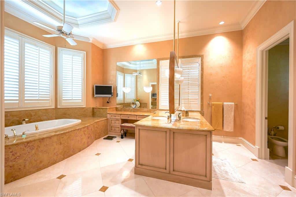 683 Hickory Rd, Naples, photo 23