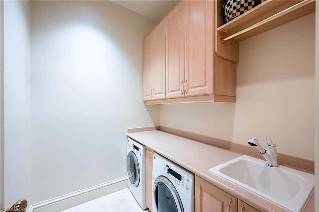 683 Hickory Rd, Naples, photo 24