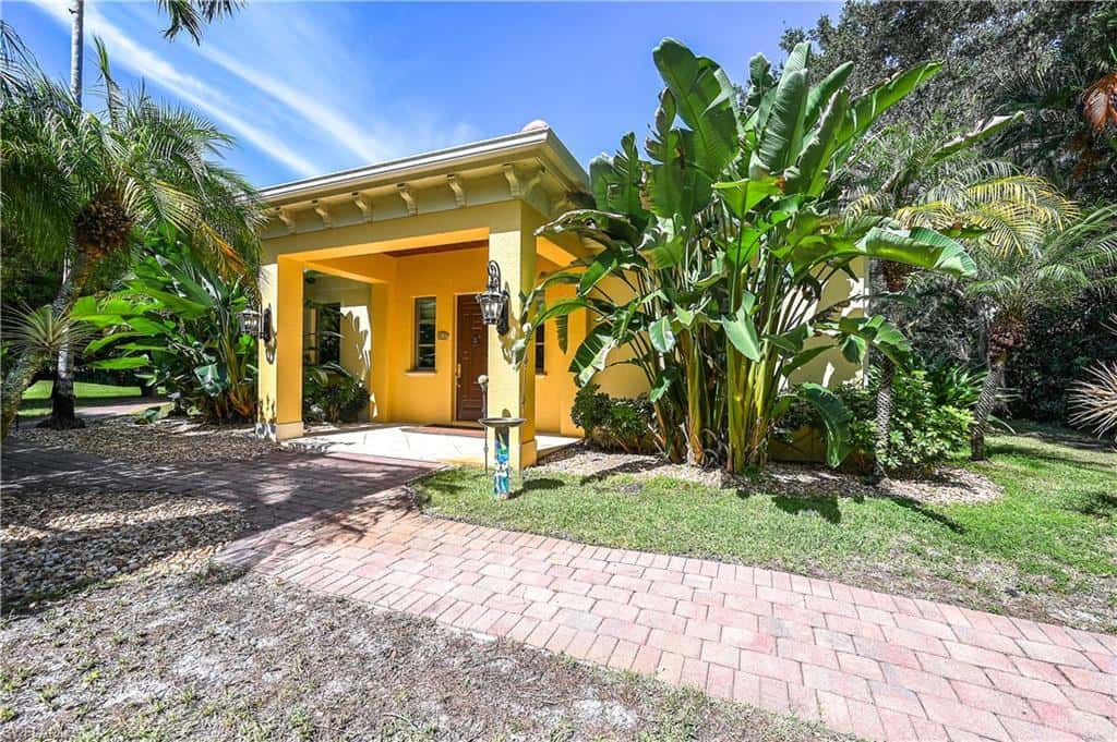 683 Hickory Rd, Naples, photo 30