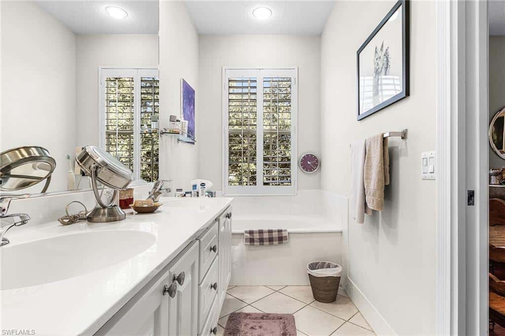 5733 Cove Cir, Naples, photo 16