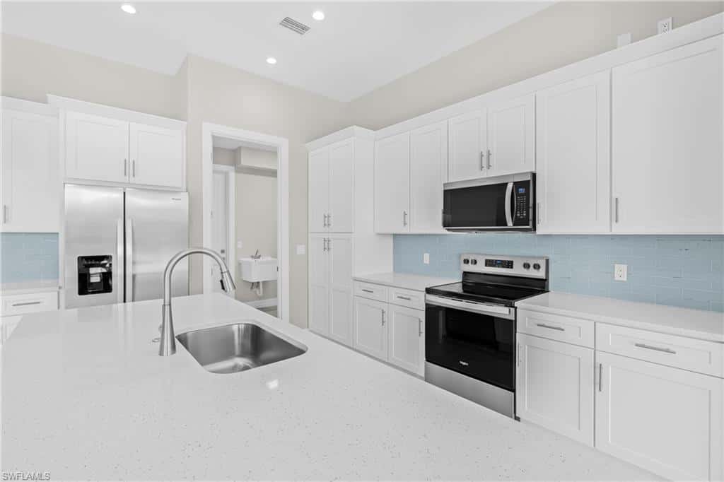 2005 32nd Ct, Cape Coral, photo 17