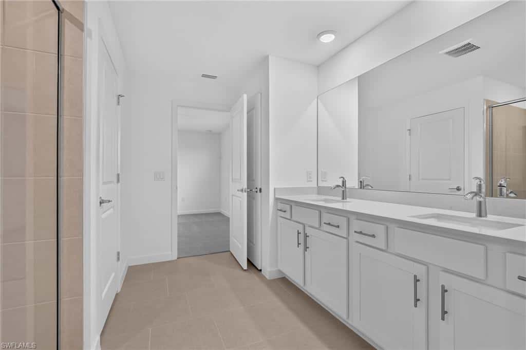 45018 Pipevine Cir, Punta Gorda, photo 13