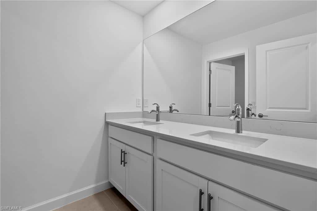 45018 Pipevine Cir, Punta Gorda, photo 12
