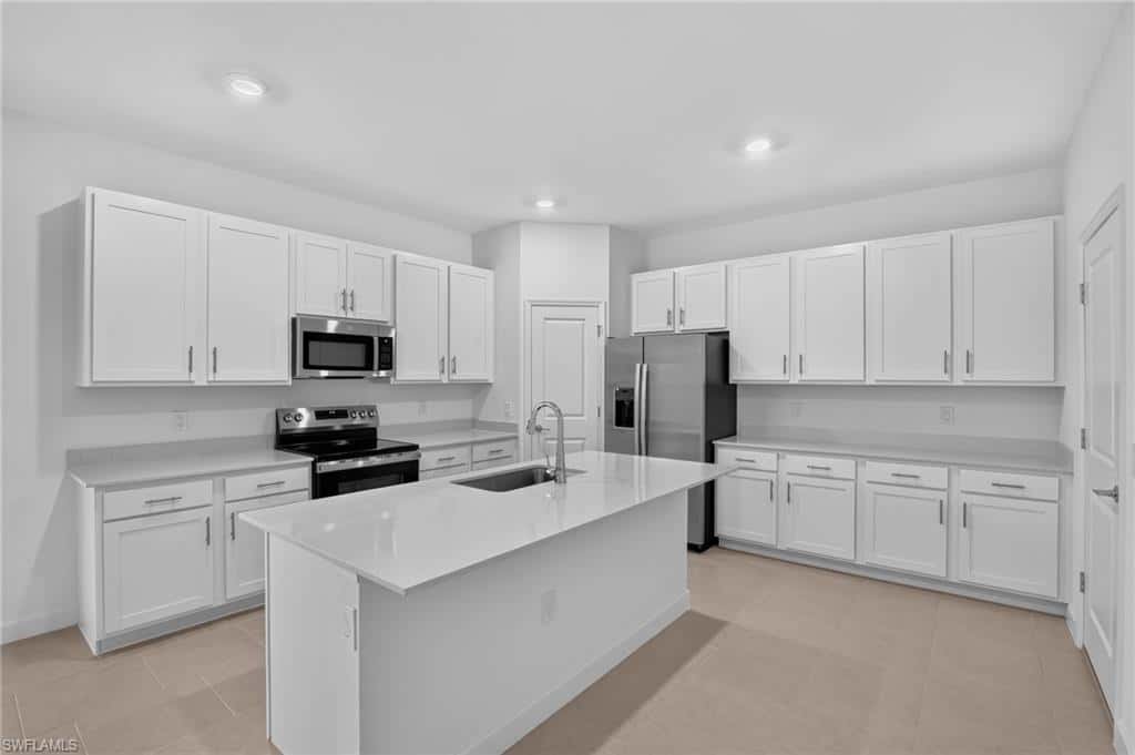 45018 Pipevine Cir, Punta Gorda, photo 8