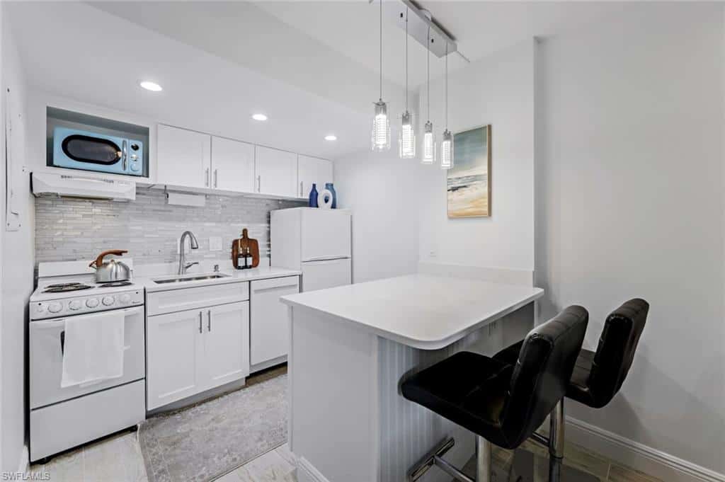 5 Bluebill Ave #205, Naples, photo 6
