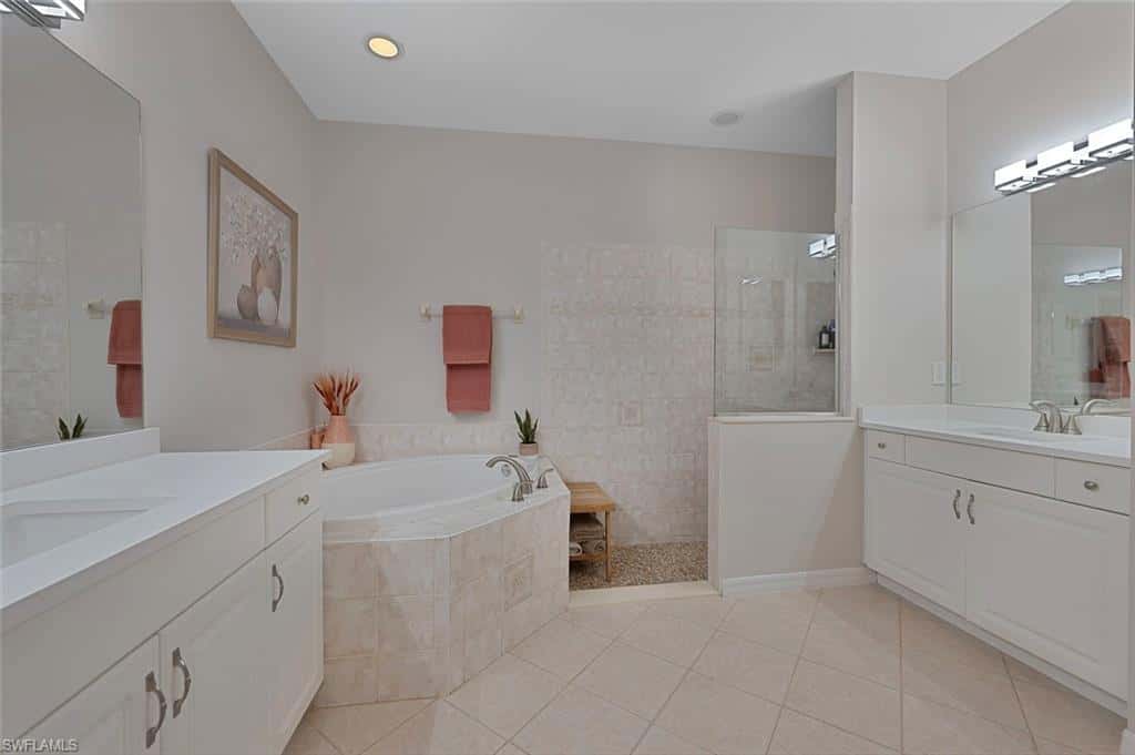 4695 Winged Foot Ct #101, Naples, photo 11