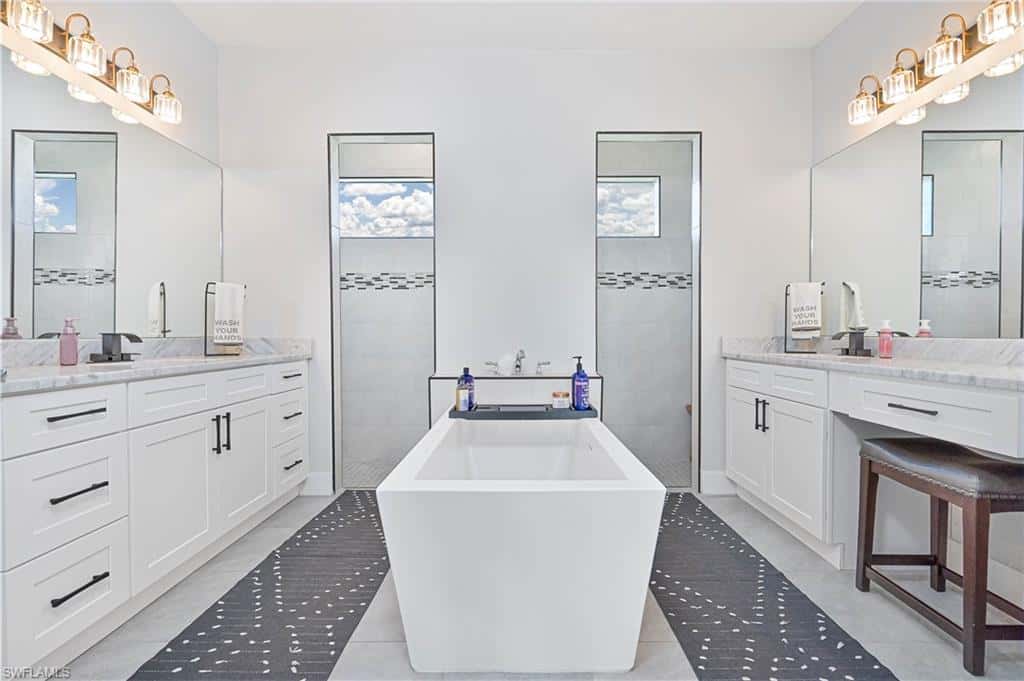 1308 4th Ln, Cape Coral, photo 6