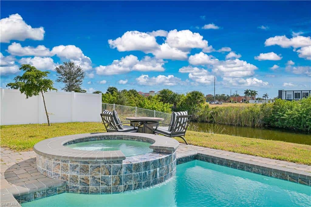 1308 4th Ln, Cape Coral, photo 32