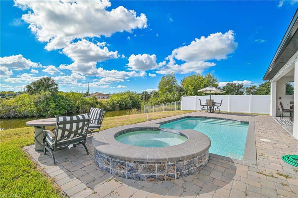 1308 4th Ln, Cape Coral, photo 9
