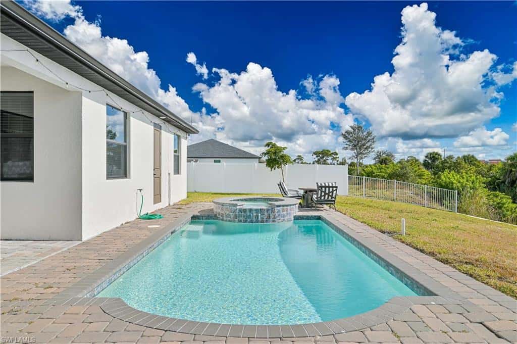 1308 4th Ln, Cape Coral, photo 33