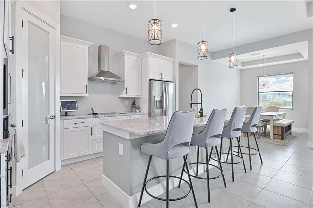 1308 4th Ln, Cape Coral, photo 4