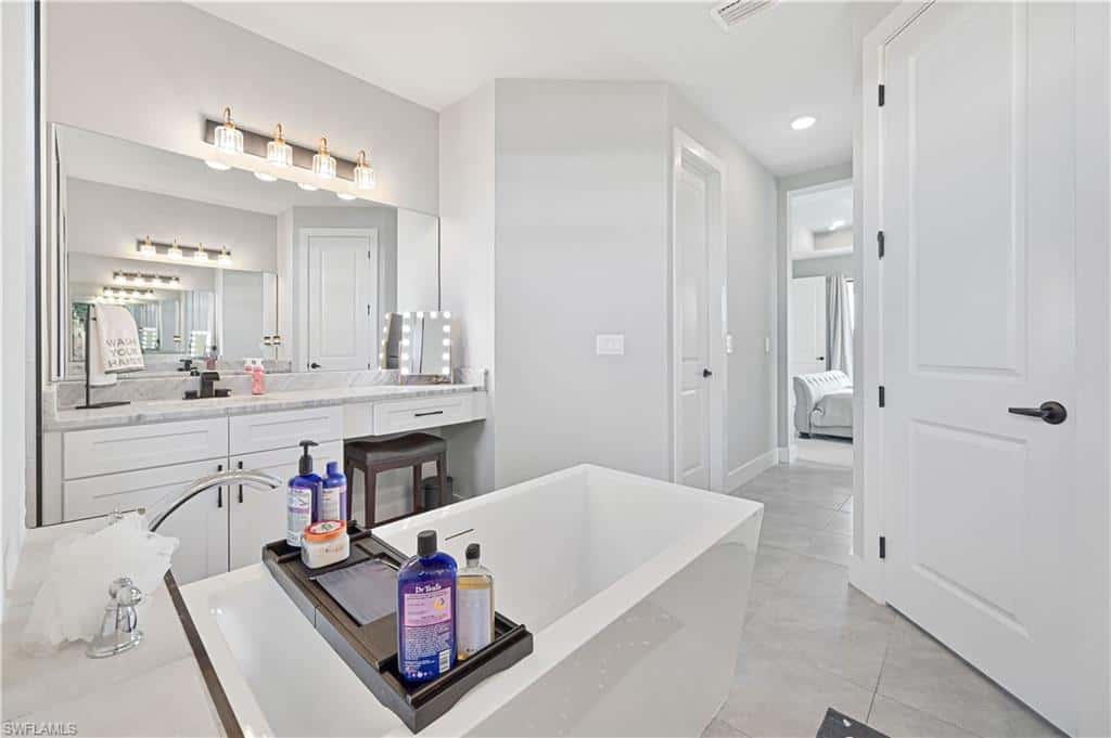 1308 4th Ln, Cape Coral, photo 21
