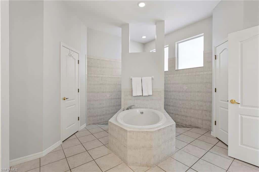 5307 25th Pl, Cape Coral, photo 25