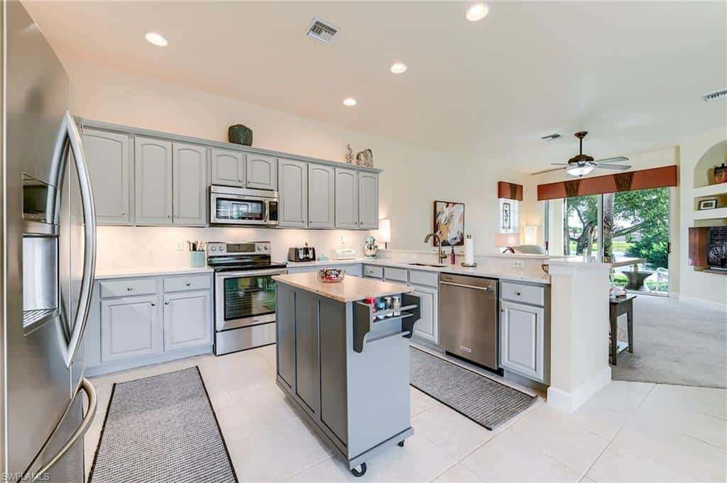 8920 Crown Colony Blvd, Fort Myers, photo 13