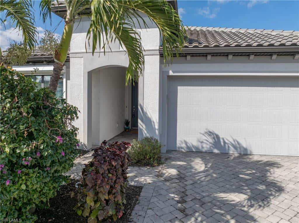 11546 Onyx Cir, Fort Myers, photo 46