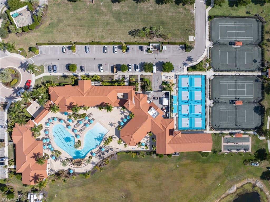 11546 Onyx Cir, Fort Myers, photo 43