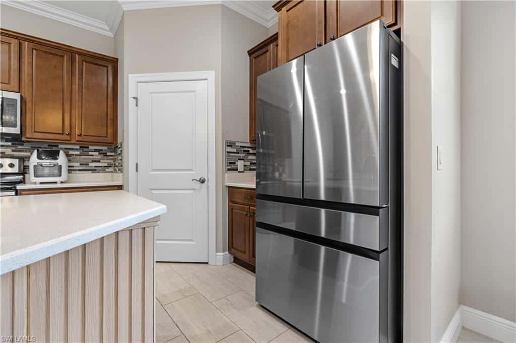 11546 Onyx Cir, Fort Myers, photo 16