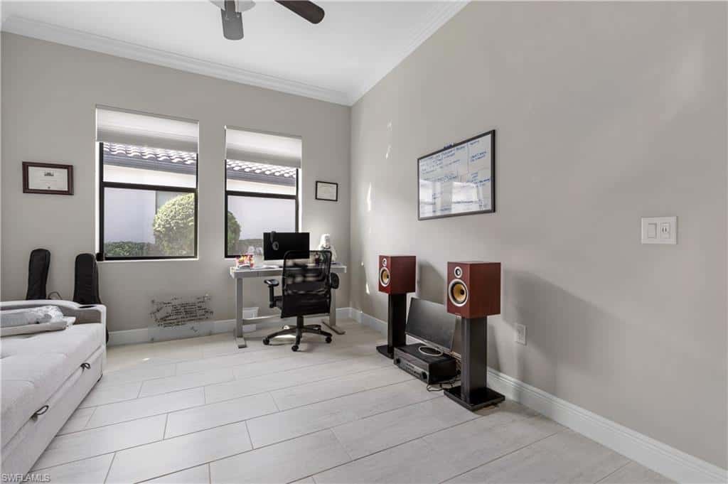 11546 Onyx Cir, Fort Myers, photo 10