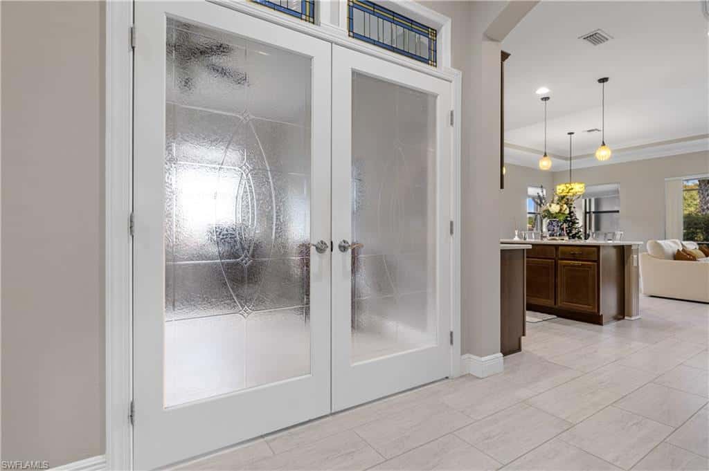 11546 Onyx Cir, Fort Myers, photo 8