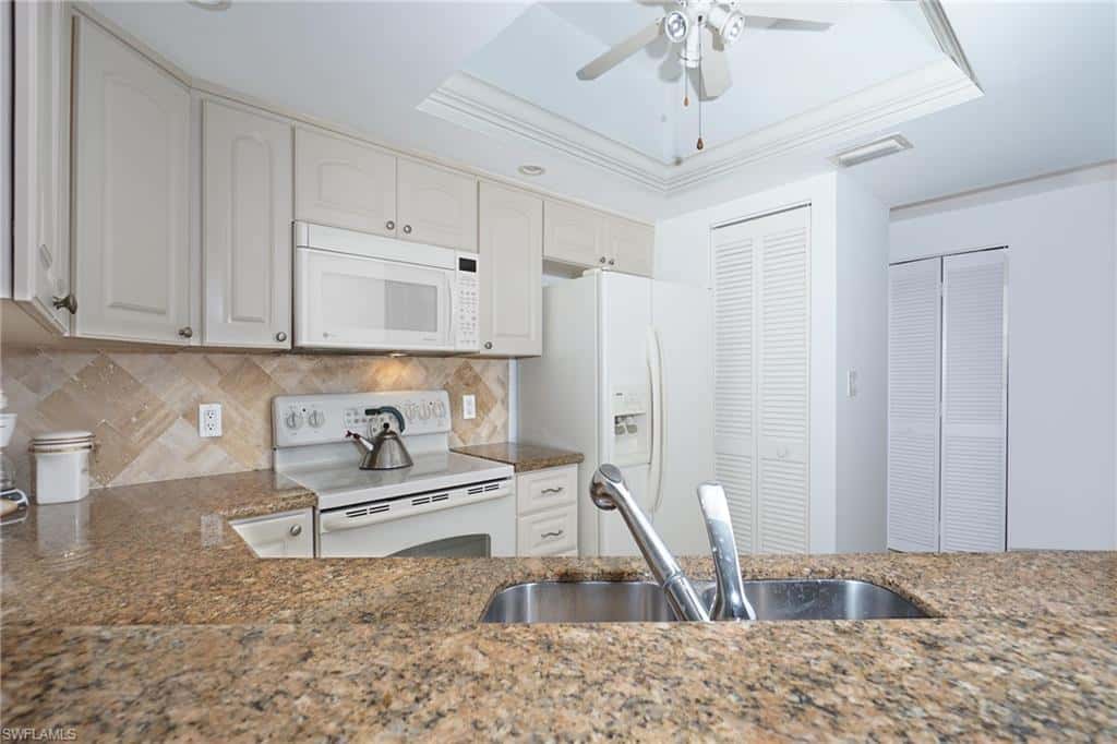 5895 Chanteclair Dr #118, Naples, photo 9