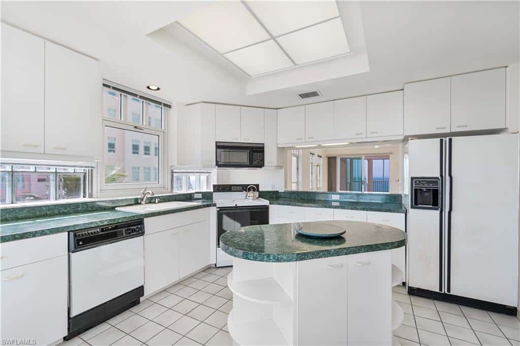 253 Barefoot Beach Blvd #406, Bonita Springs, photo 9