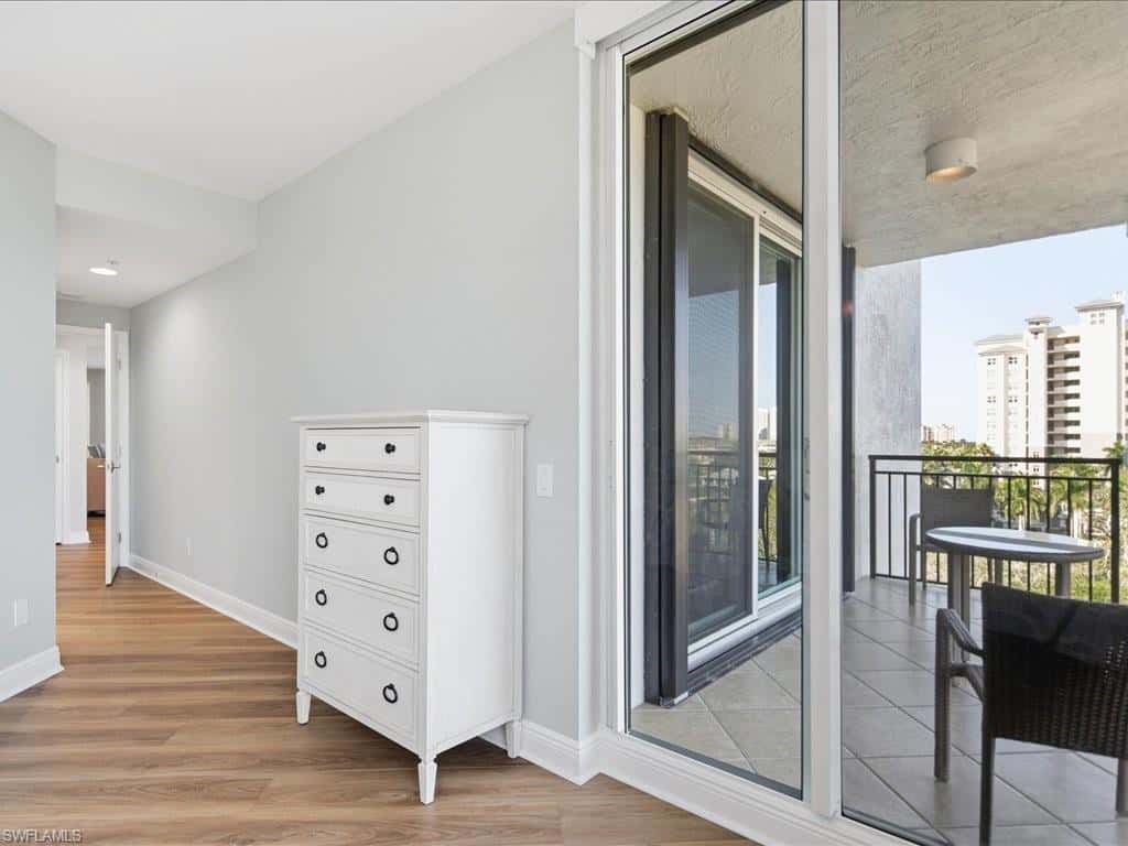 445 Cove Tower Dr #704, Naples, photo 18
