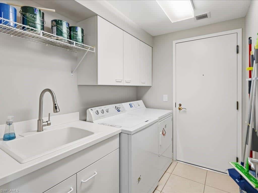 445 Cove Tower Dr #704, Naples, photo 21