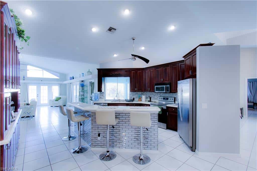 4332 Country Club Blvd, Cape Coral, photo 9