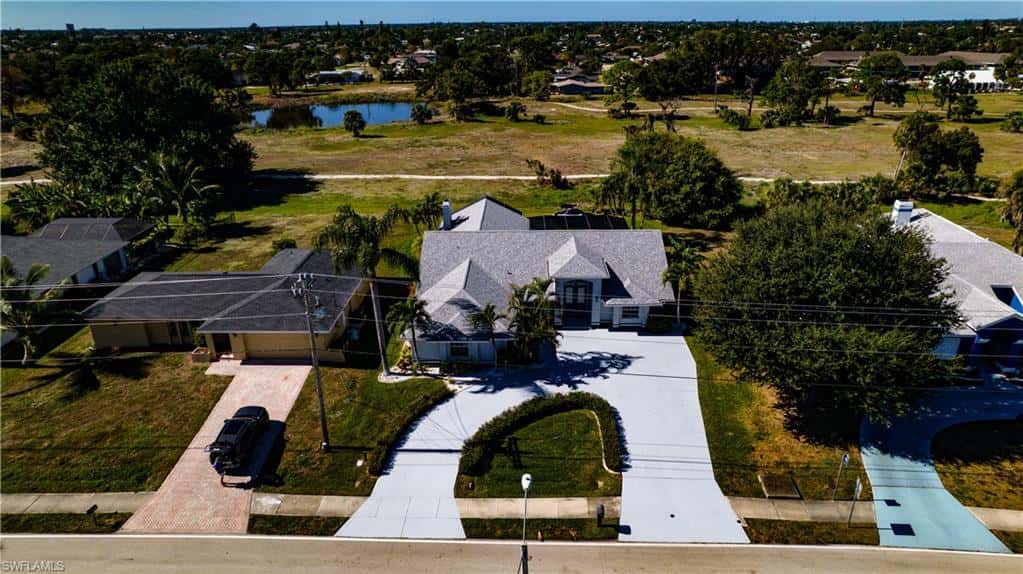 4332 Country Club Blvd, Cape Coral, photo 41