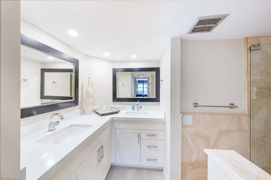 4005 Gulf Shore Blvd #1104, Naples, photo 18