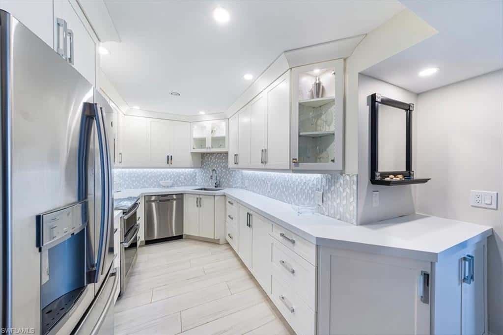 4005 Gulf Shore Blvd #1104, Naples, photo 8