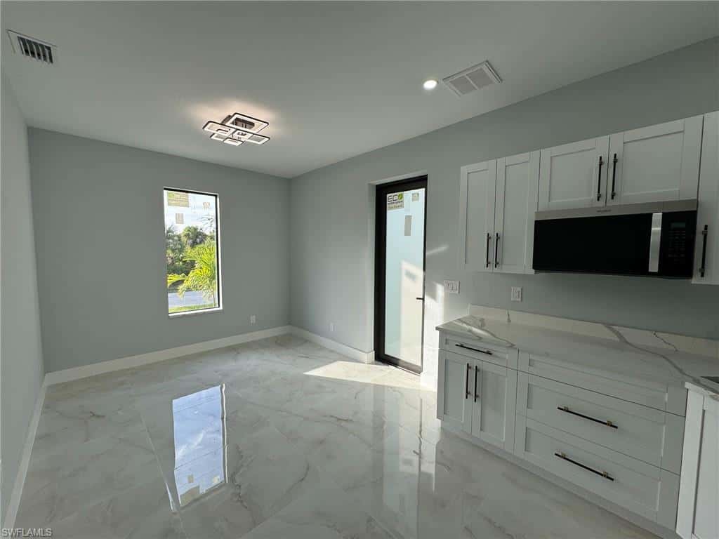 10474 Winnipeg St, Port Charlotte, photo 45