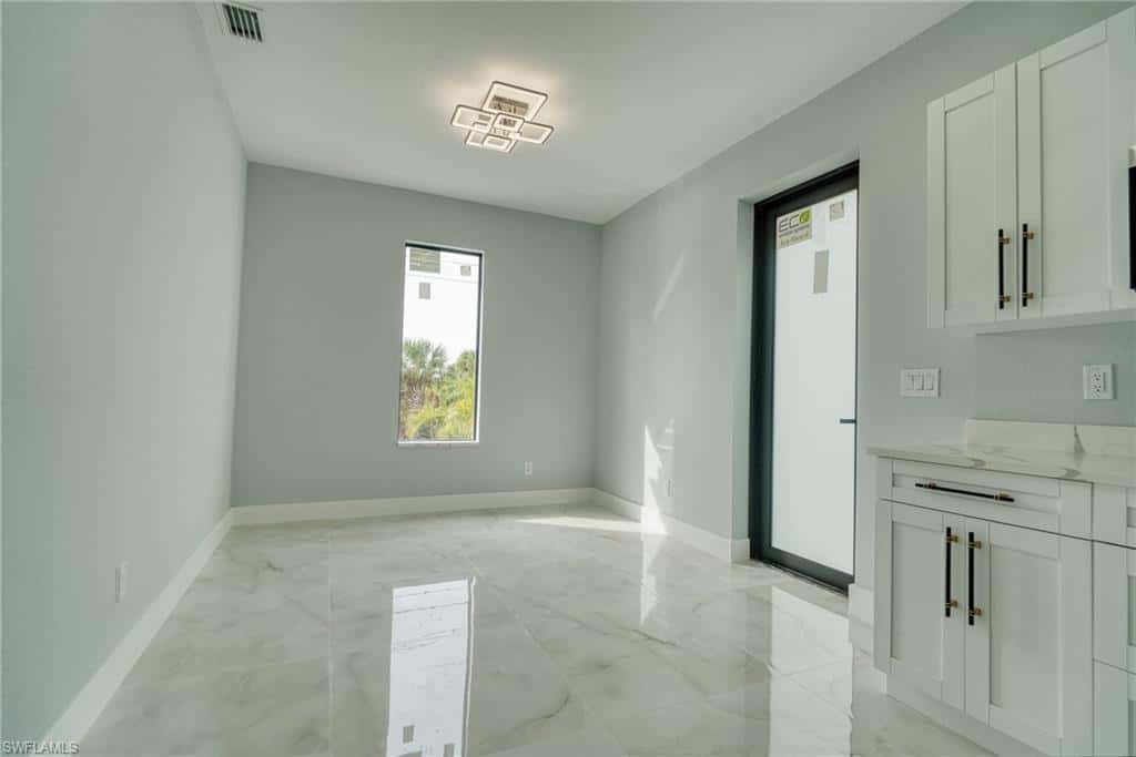10474 Winnipeg St, Port Charlotte, photo 44