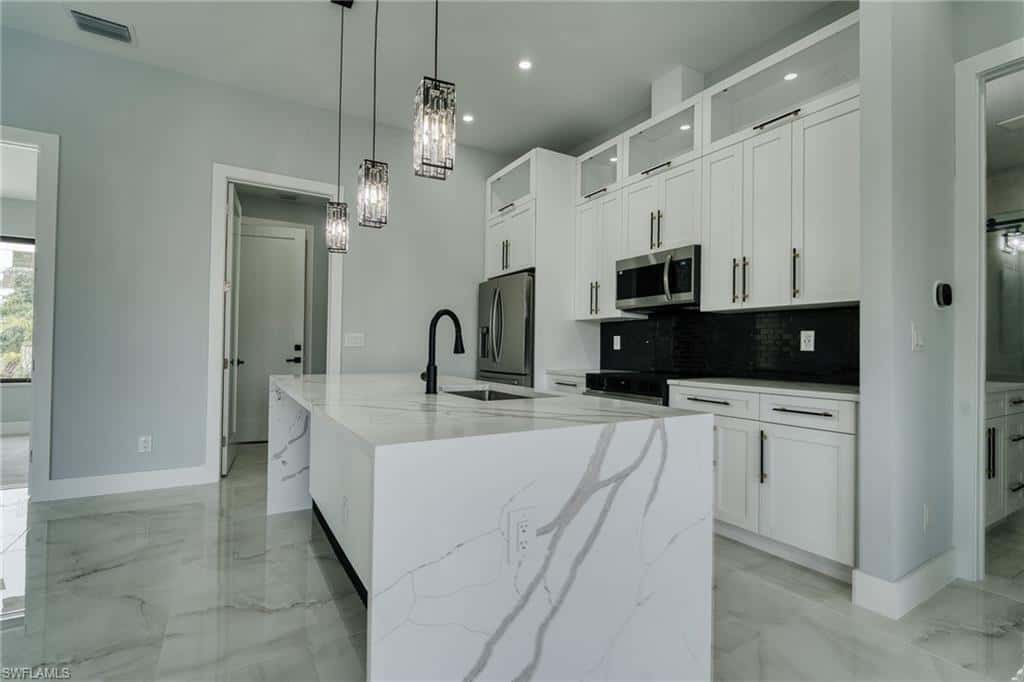 10474 Winnipeg St, Port Charlotte, photo 8