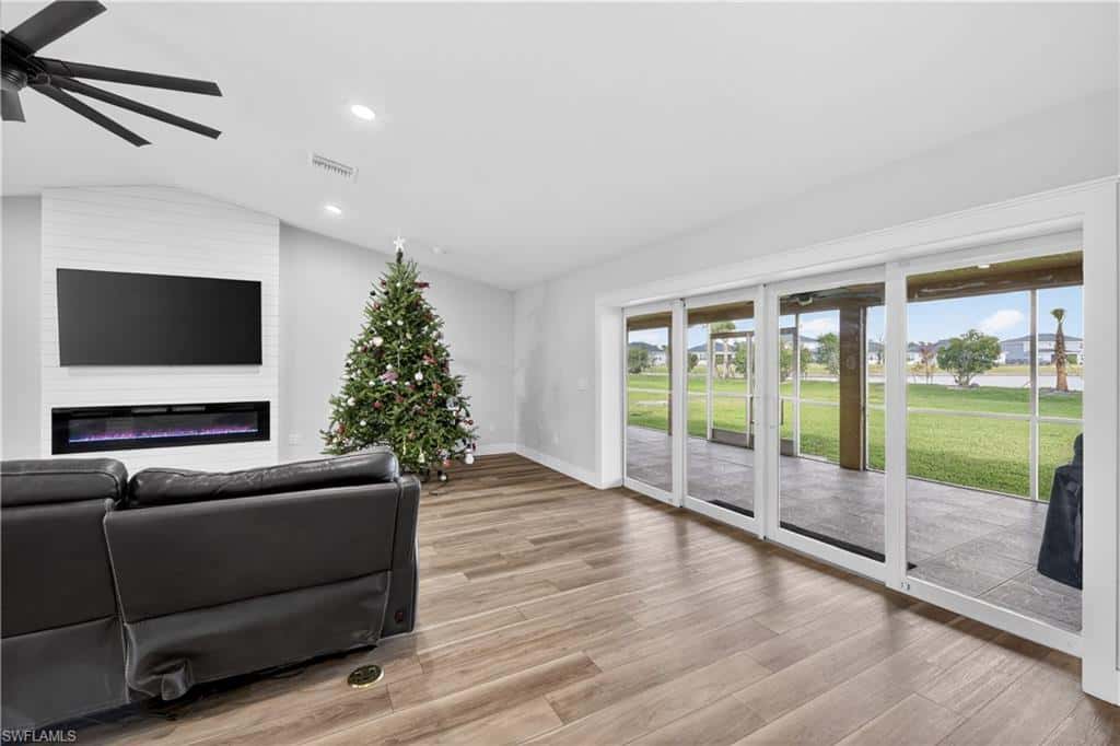 17060 Cypress Creek Dr, North Fort Myers, photo 6