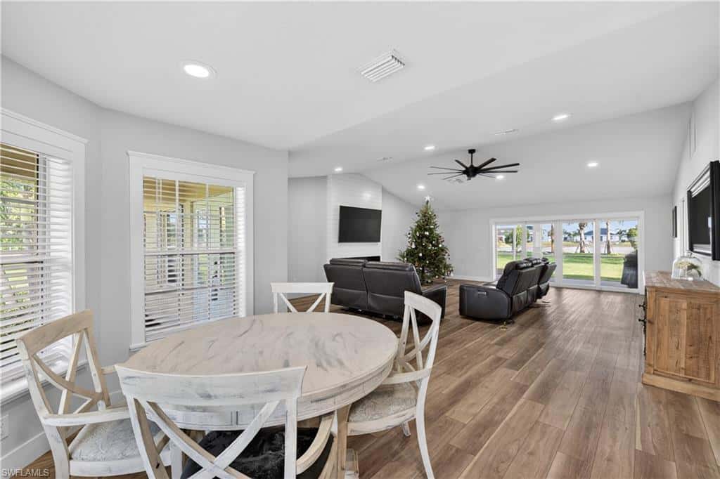 17060 Cypress Creek Dr, North Fort Myers, photo 9