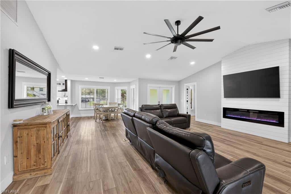 17060 Cypress Creek Dr, North Fort Myers, photo 8