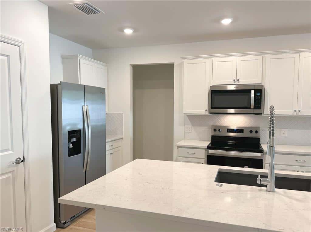 27831 Solis Grande Drive, Bonita Springs, photo 4