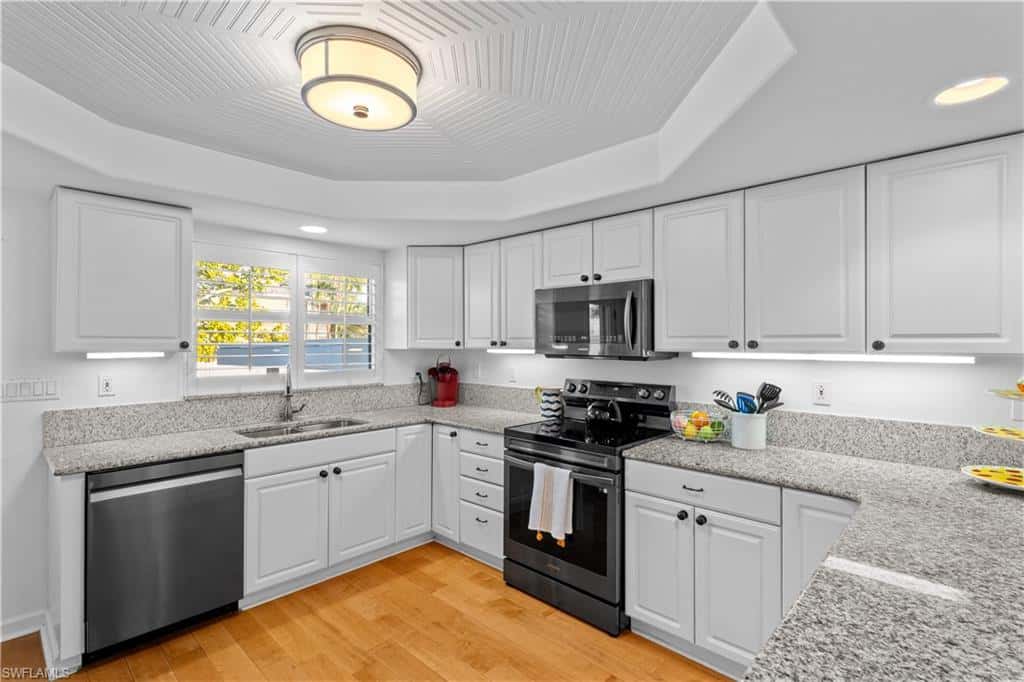 320 14th Ave #320c, Naples, photo 6