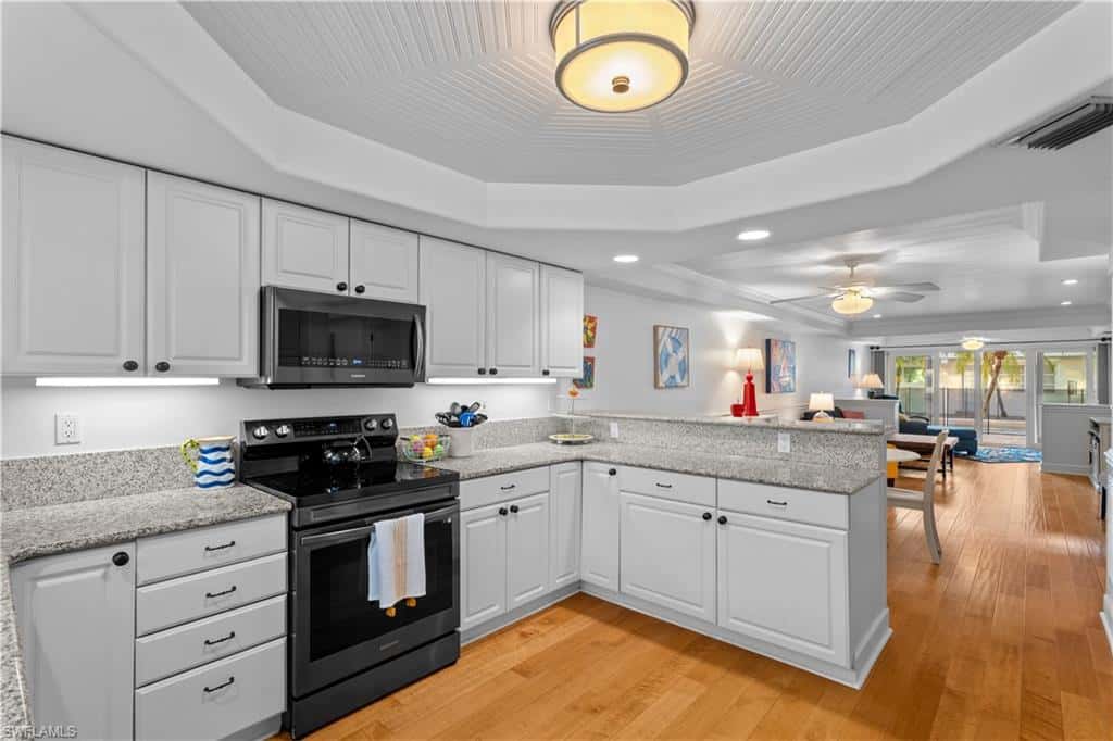 320 14th Ave #320c, Naples, photo 5