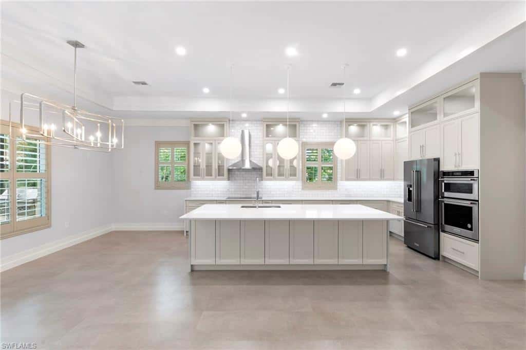 1086 Michigan Ave, Naples, photo 6