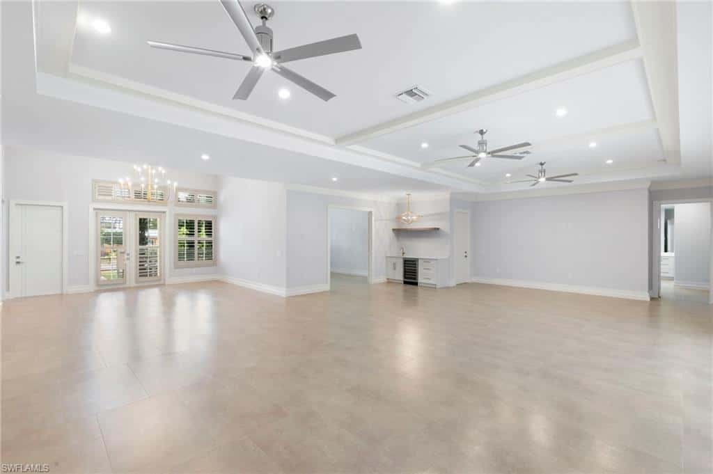 1086 Michigan Ave, Naples, photo 13