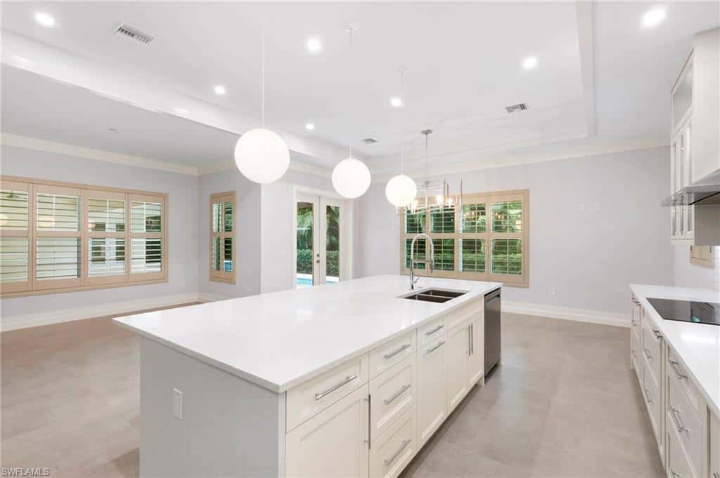 1086 Michigan Ave, Naples, photo 9