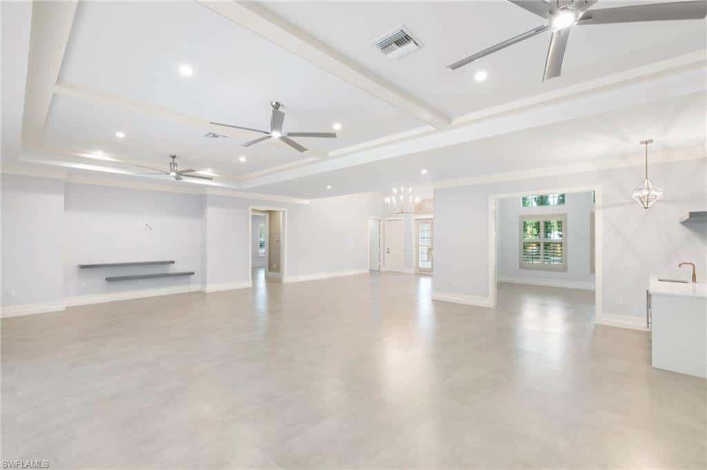 1086 Michigan Ave, Naples, photo 14
