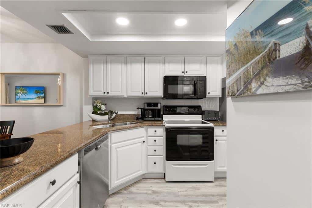 600 Neapolitan Way #257, Naples, photo 10
